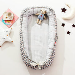 Baby isolation crib