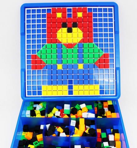 Educational toy nail puzzle